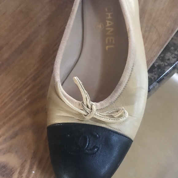 Chanel Capstone Flats - Picture 4 of 11